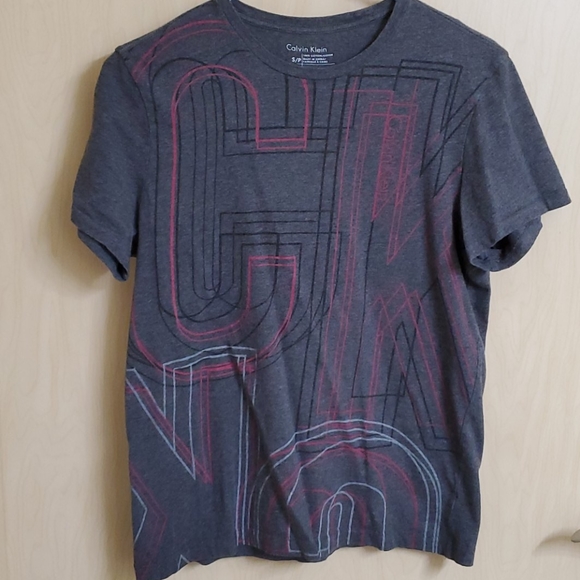Calvin Klein Other - Gray Pink Calvin Klein Graphic T-shirt